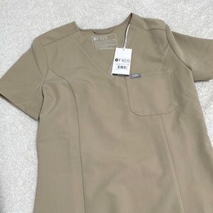 Figs Catarina slim scrub top